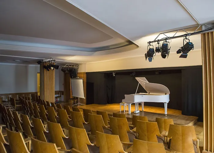 ポコイエ ゴスチンナ ドム リタラトゥレ 3*