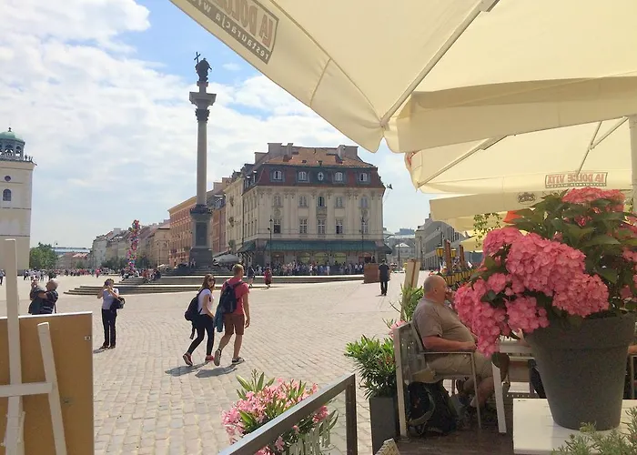 ポコイエ ゴスチンナ ドム リタラトゥレ ワルシャワ