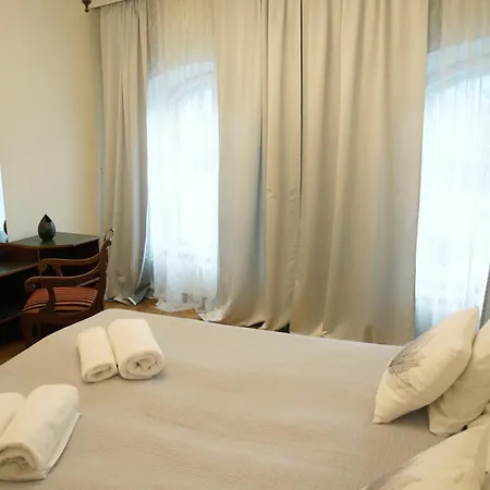 Panzió Goscinne Dom Literatury Varsó