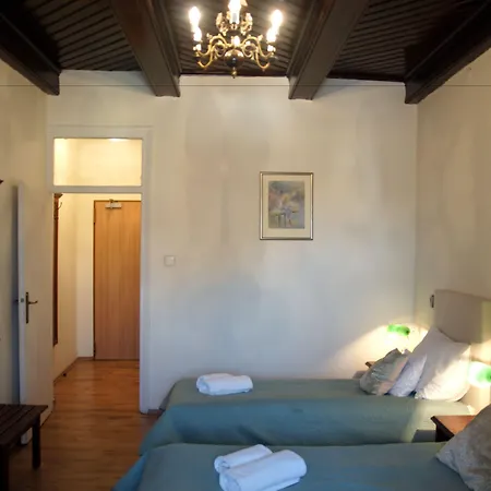 Goscinne Dom Literatury 3*