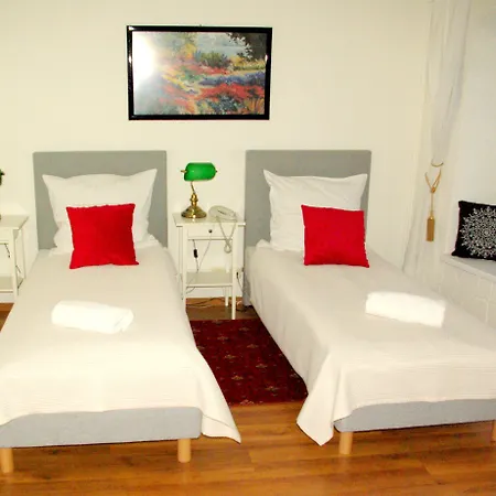 Goscinne Dom Literatury