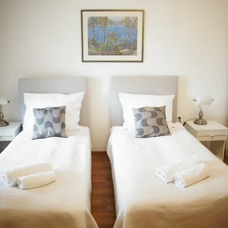 Goscinne Dom Literatury 3* Varsó