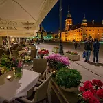 Goscinne Dom Literatury Varsó