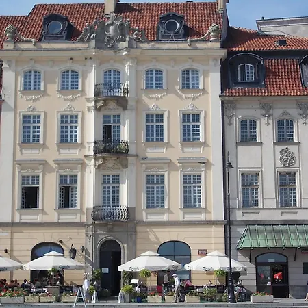 Panzió Goscinne Dom Literatury Varsó