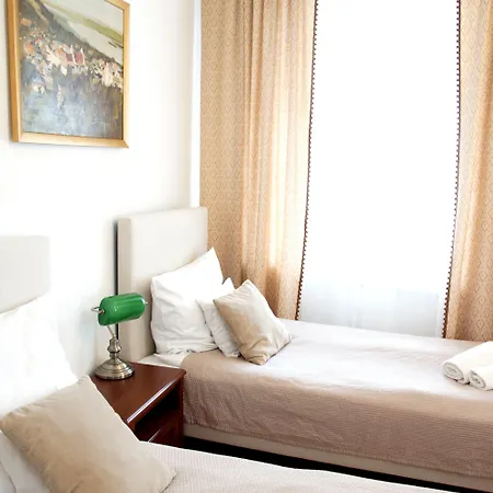 Goscinne Dom Literatury Bed & Breakfast