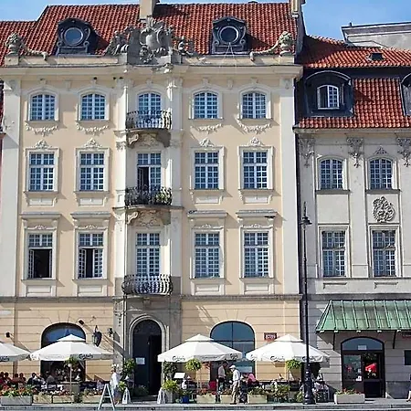 Goscinne Dom Literatury Bed & Breakfast 3*