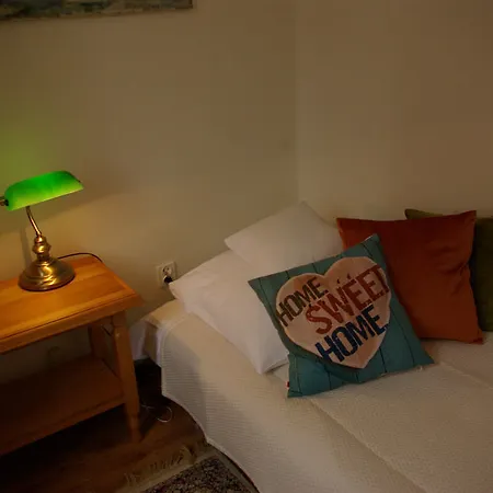 Goscinne Dom Literatury Panzió Varsó