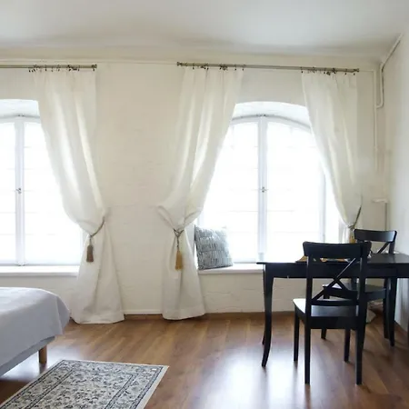 Goscinne Dom Literatury 3* Warschau