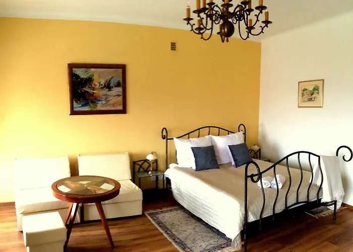 Nocleg ze śniadaniem Gościnne Dom Literatury 3*