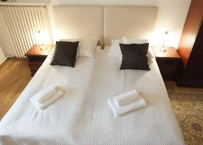 Goscinne Dom Literatury Bed & Breakfast