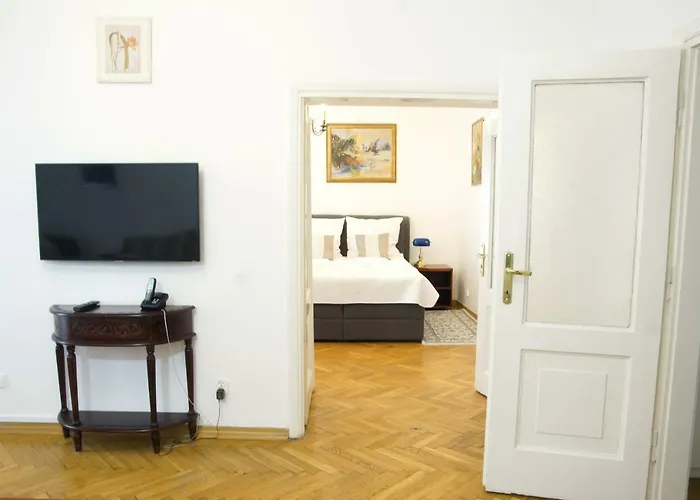 Nocleg ze śniadaniem Gościnne Dom Literatury 3*