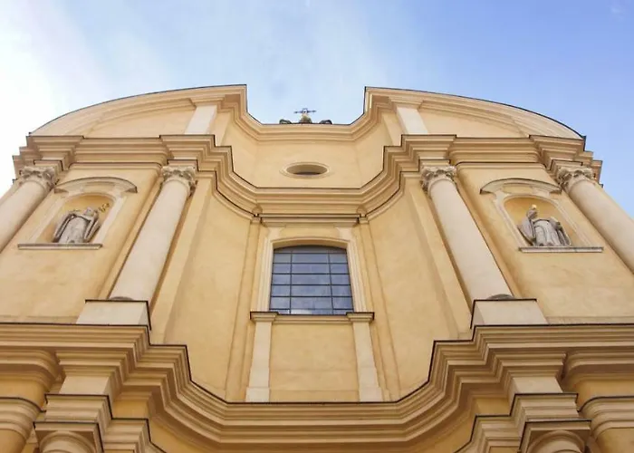 Goscinne Dom Literatury Bed & Breakfast 3*