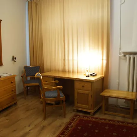 Gościnne Dom Literatury Nocleg ze śniadaniem
